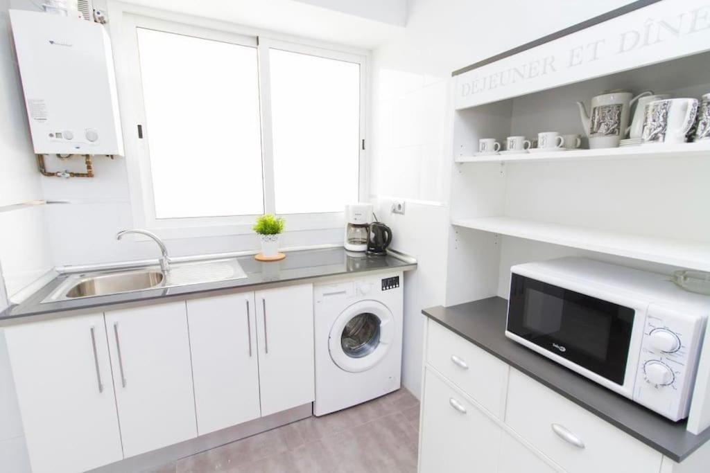 Piso Junto A La Catedral, 4-5 Personas Apartment Malaga Bagian luar foto