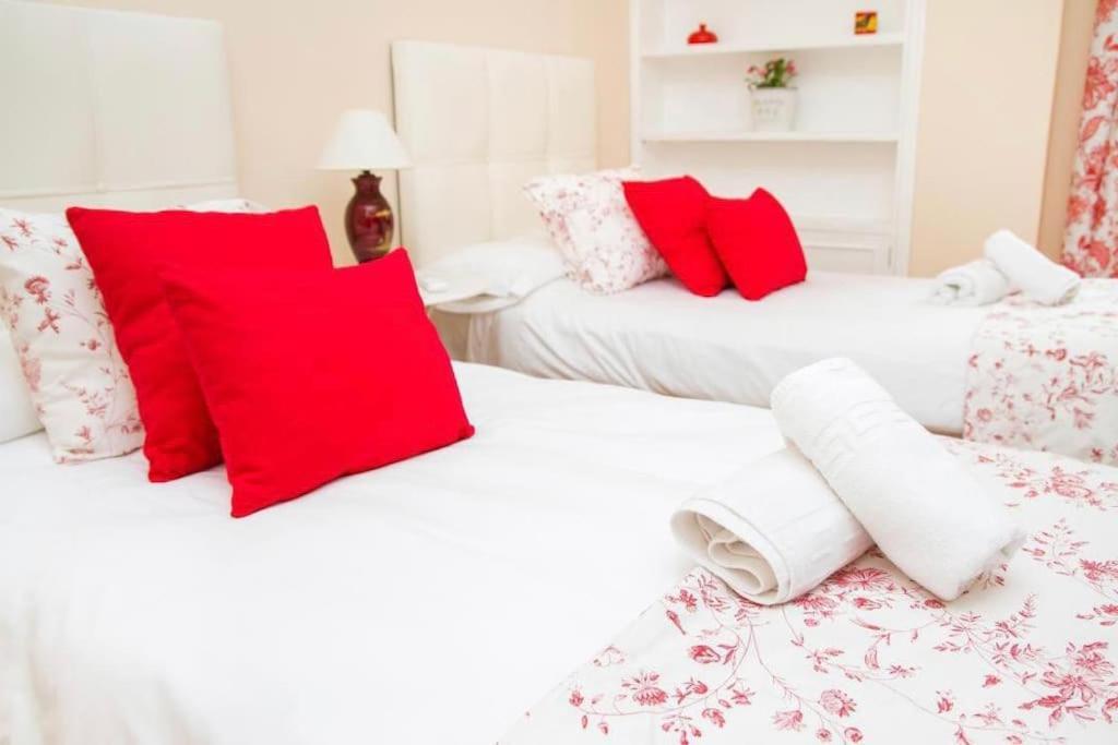 Piso Junto A La Catedral, 4-5 Personas Apartment Malaga Bagian luar foto